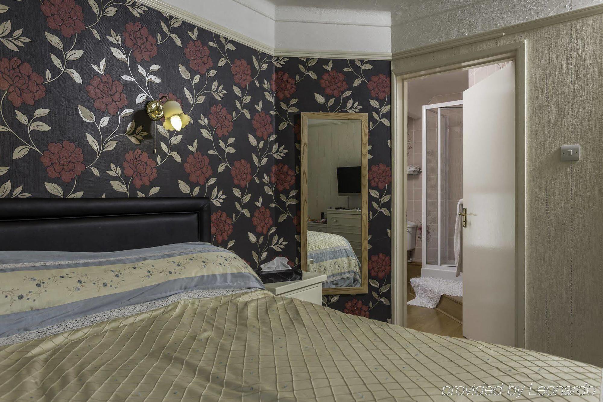 Lyme Bay House 4* Dawlish