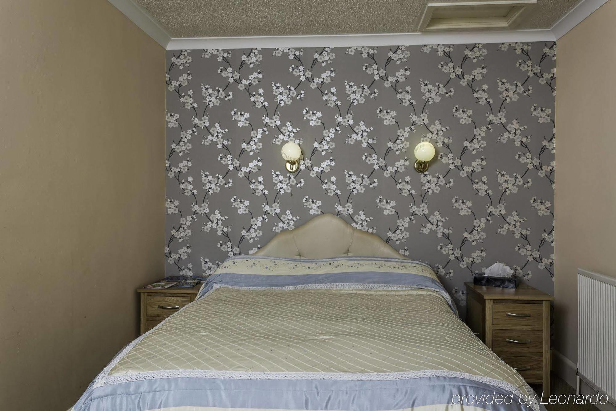 Lyme Bay House 4*
